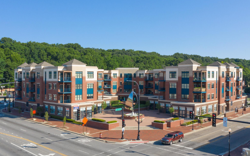 Marcus & Millichap Arranges Sale of Mixed-Use in Algonquin