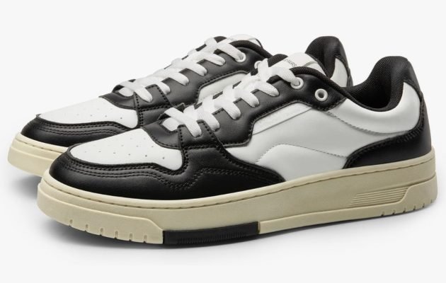 *HOT* Men’s Casual Dress Sneakers only $16 (Reg. $50!)