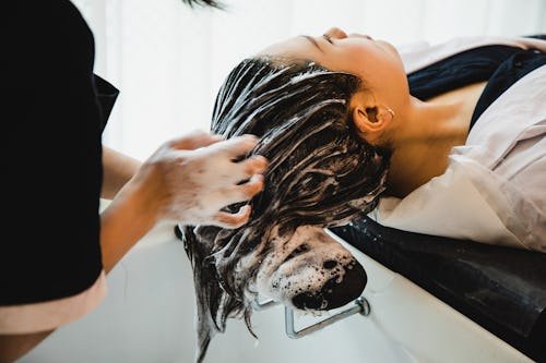 I Went To A Head Spa & Let Someone Play With My Hair For An Hour