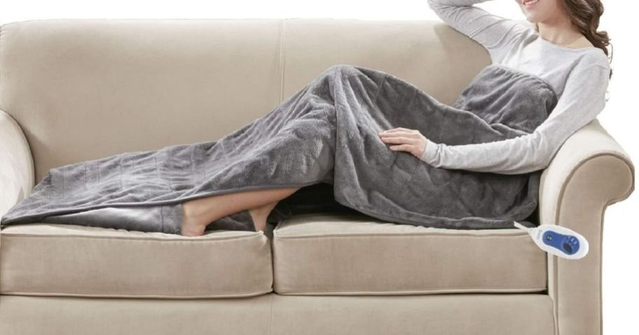 Heated Throw Blanket w/ Foot Pocket Only $19.99 on Amazon (Reg. $60)