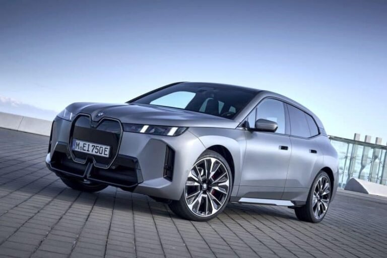 BMW Increases 2026 iX xDrive60 Range to 364 Miles
