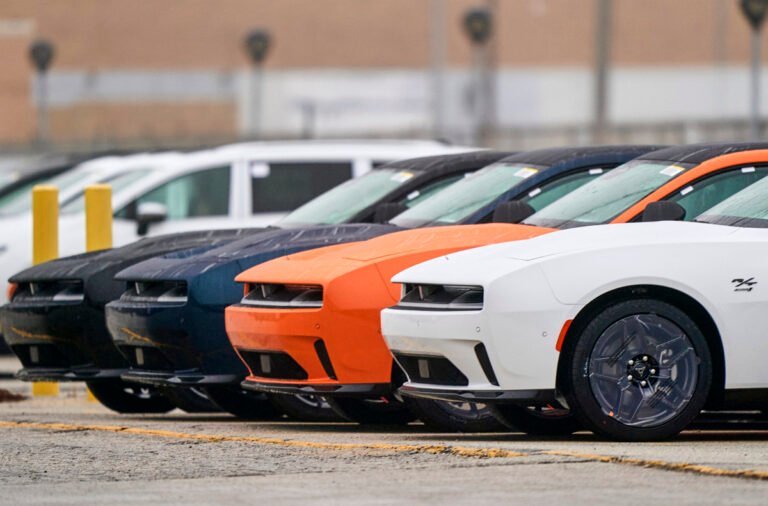 Dodge’s EV Gamble Falls Flat as Buyers Cling to Old Muscle