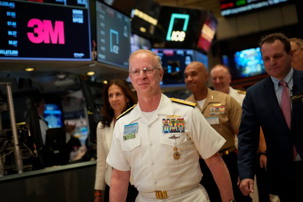 ‘Honey badger’ admiral emerges as top contender for Navy chief