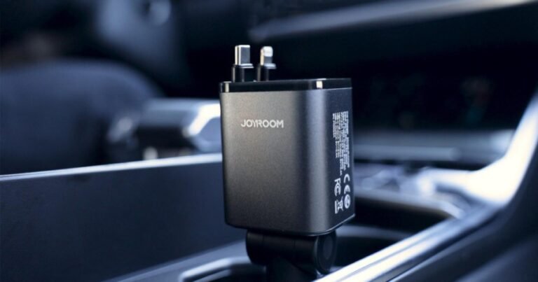 Retractable Car Charger Only $12 Shipped for Amazon Prime Members