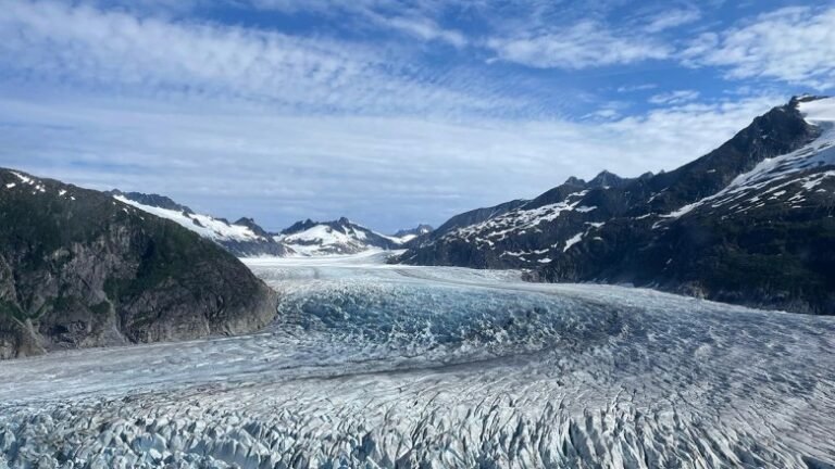 Glaciers Offer Clues into the Path of Fossil Fuel Pollution
