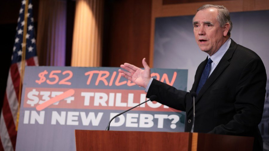 Why tackling America’s ‘twin deficit’ now is essential