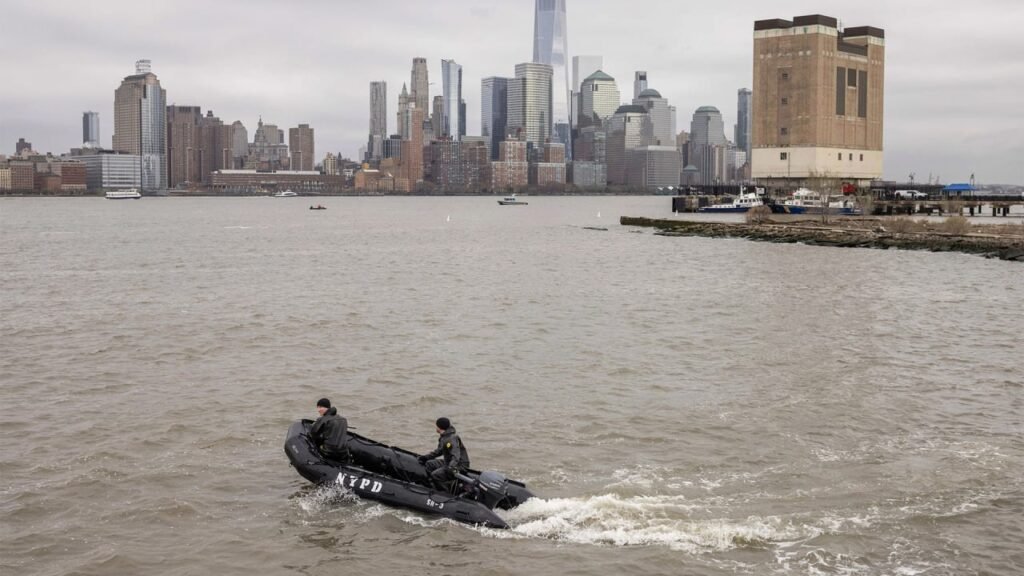 FAA directs New York helicopter tour company to shut down after fatalities over Hudson River
