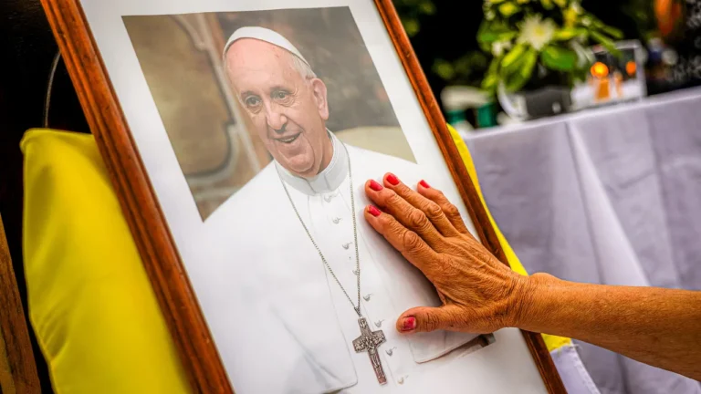 Pope Francis, first Latin American pontiff, who ministered with a charming, humble style, dies at 88