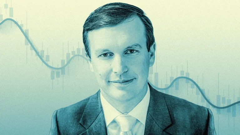 ‘He has never done a hot second of economic analysis’: Senator Chris Murphy on how Trump is using tariffs as a political weapon