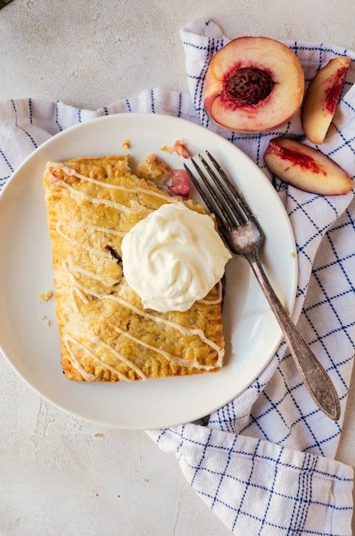 14 Mother’s Day Desserts For A Fruity & Beautiful End To Brunch
