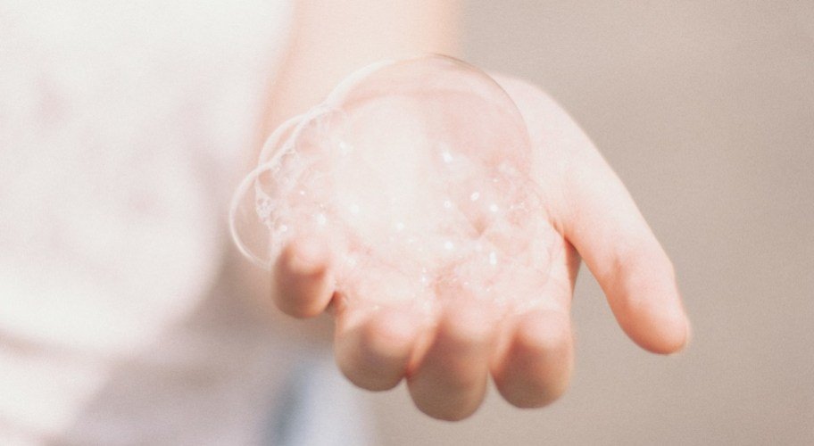 Bar Soap vs. Body Wash Debate (Or Should You Go Soap-Free?)