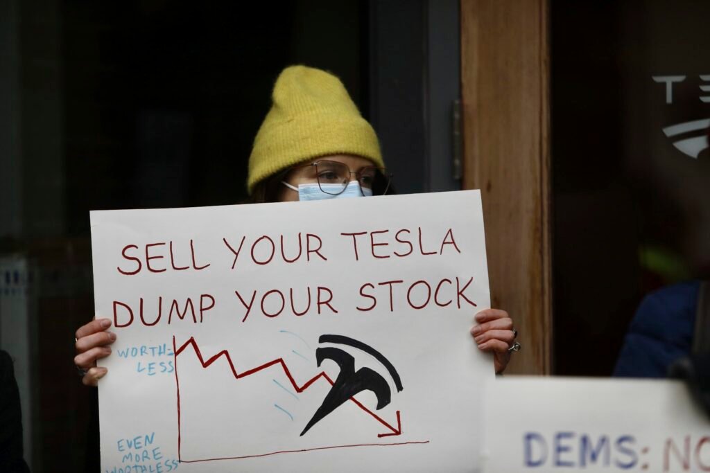 Tesla lurches as Musk hits the gas for Trump
