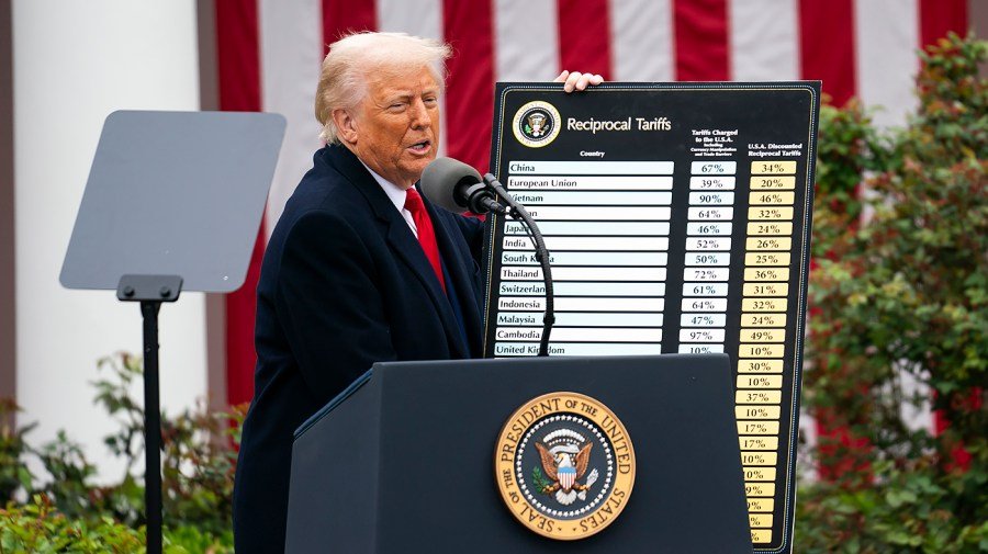 Trump looks for deals amid wild stock swings