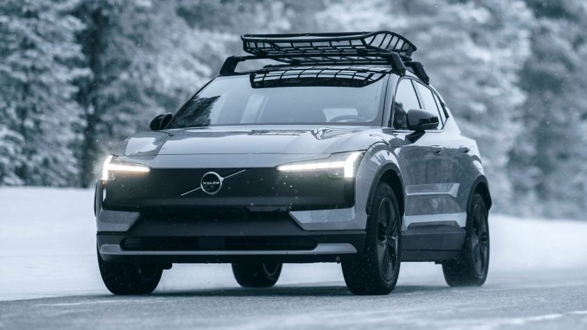 New Volvo EX30 Cross Country 2025 - pictures