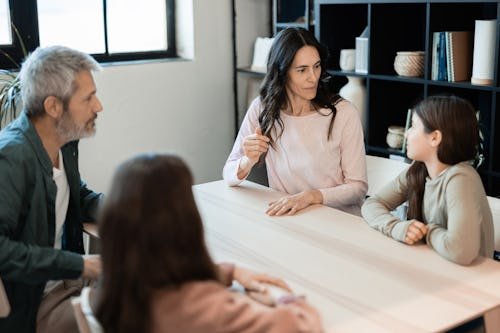 Is There a Right Way to Tell Your Kids You’re Getting Divorced?