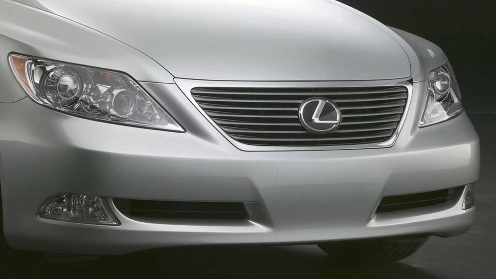 The World’s First Hybrid V8 Production Car