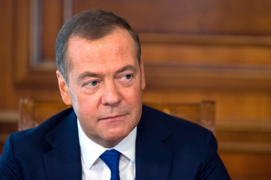 Russian official Medvedev offer Trump WWIII warning after Putin comments