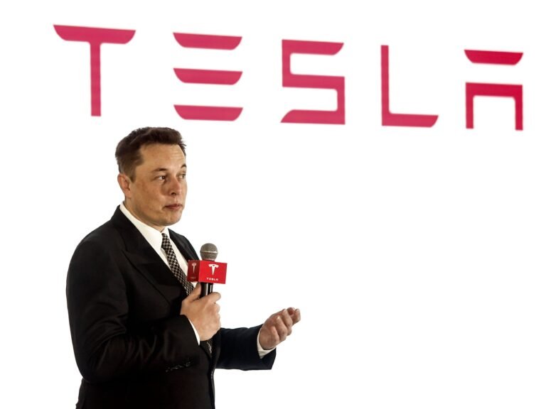 Elon Musk says there's 'no need' for Tesla to buy Uber since Tesla owners could one day join its autonomous fleet