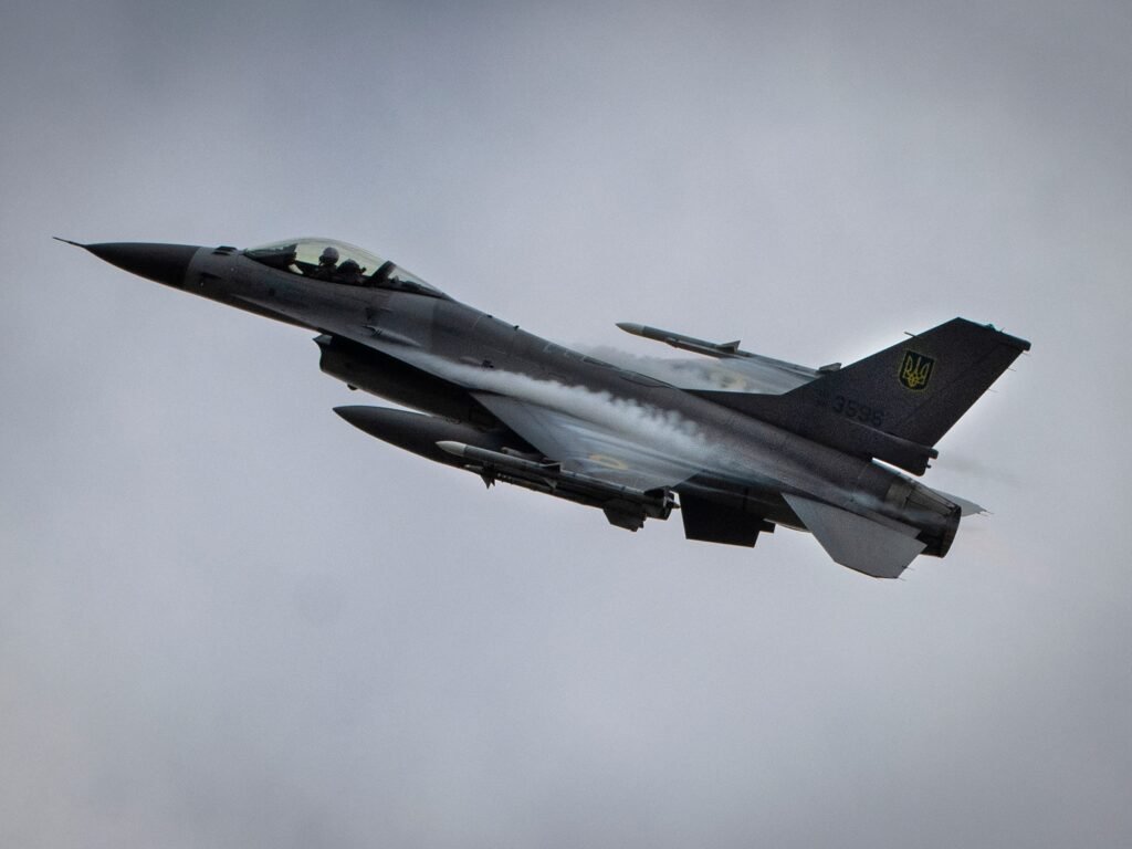 The US is finally giving Ukraine F-16s, but they don't fly and are just for spare parts