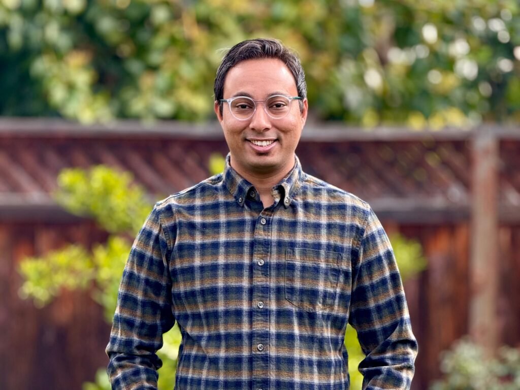 A software engineer shares the résumé that got him to the final rounds at Google, Meta, Amazon, and Netflix — and hired at a Magnificent 7 company