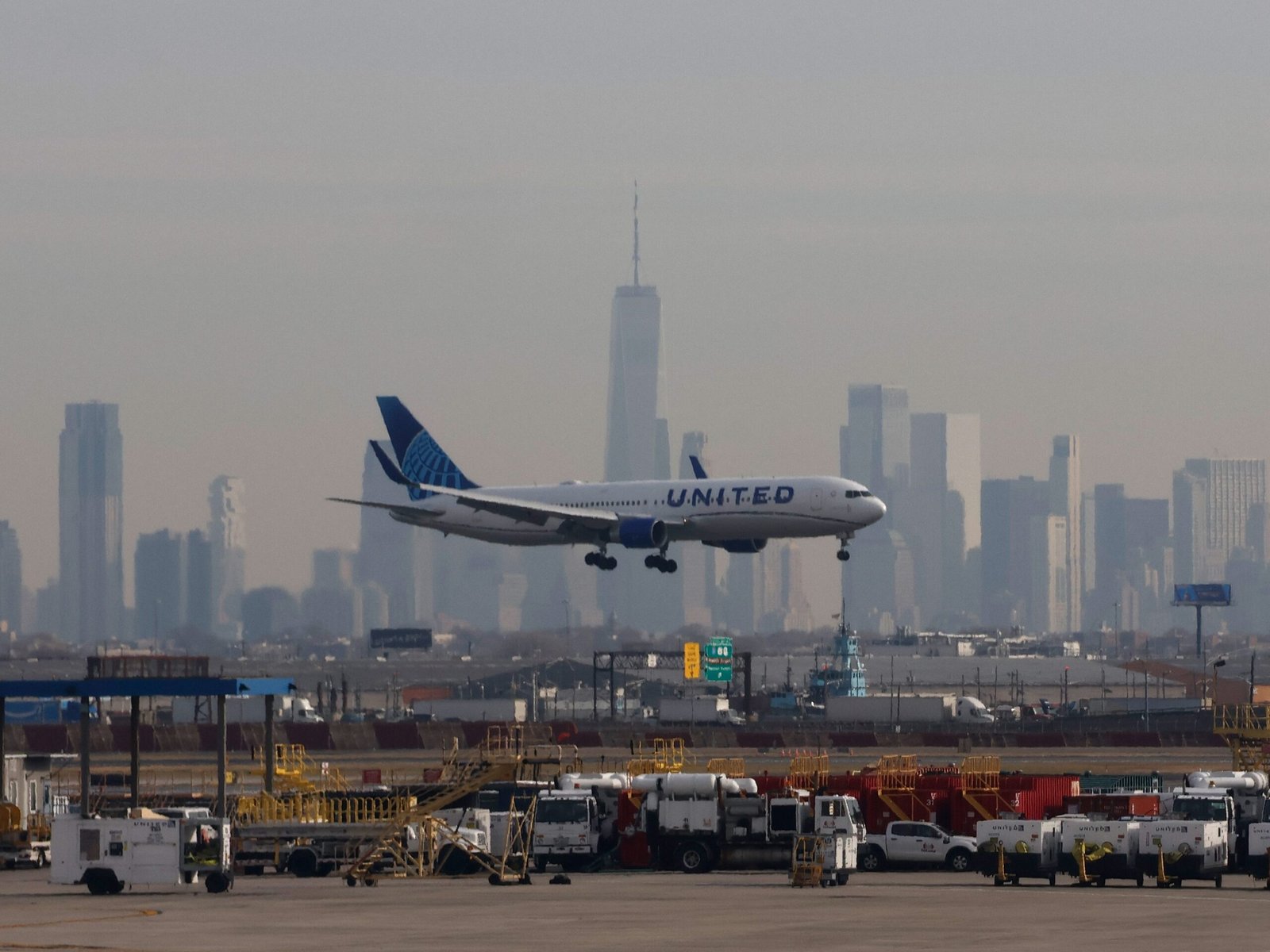 United Airlines says it has 'no other choice' but to cancel flights from Newark airport
