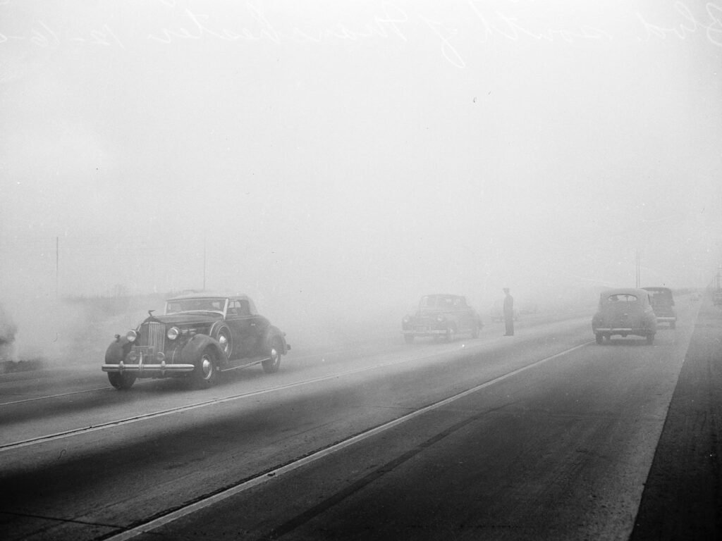 32 vintage photos reveal what Los Angeles looked like before the US regulated pollution
