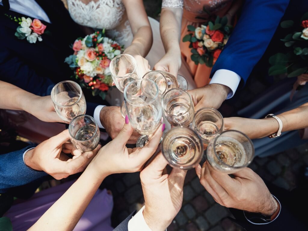 My friend's getting married on a Thursday. A bunch of guests are annoyed, but I think it's pretty smart.