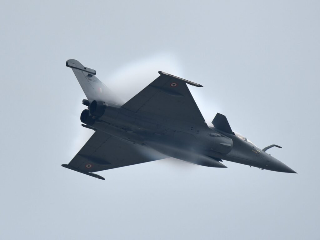 India and Pakistan are fighting with a mixed bag of foreign-made fighter jets. The aircraft kills are being counted.