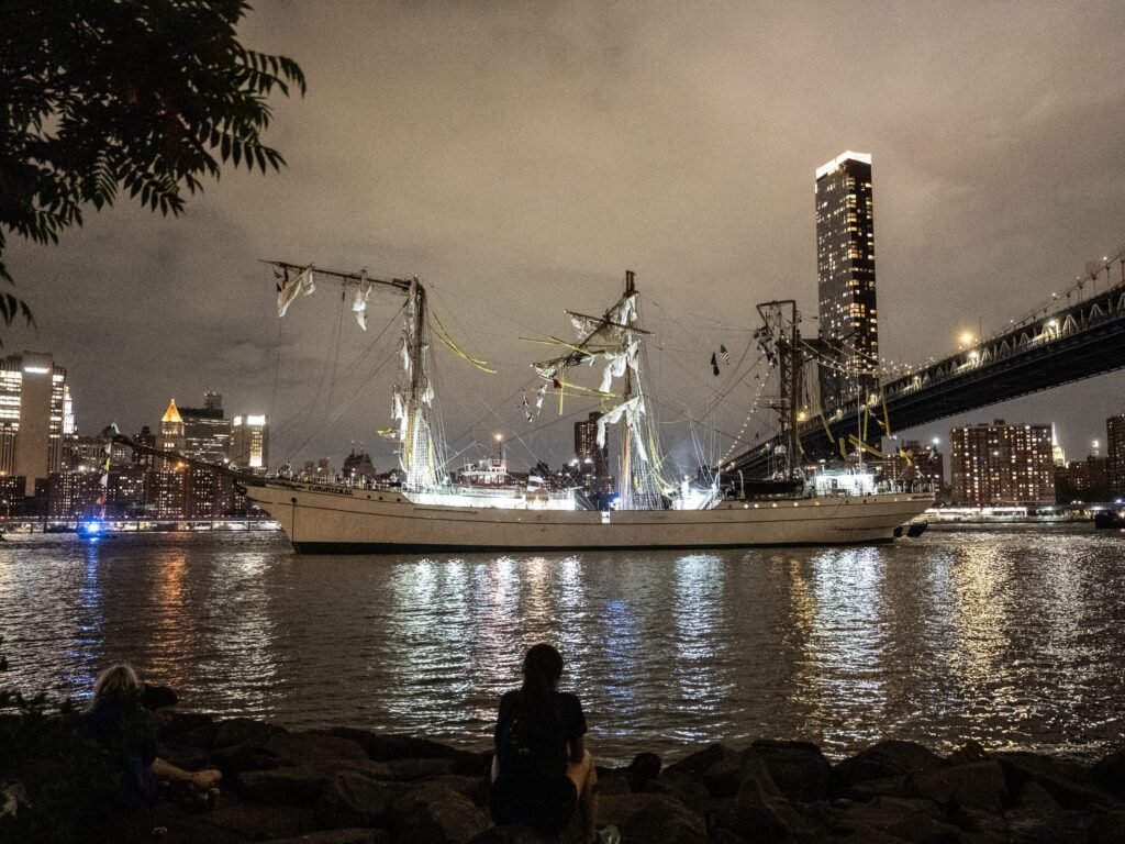 2 people died after a Mexican navy sailing ship crashed into the Brooklyn Bridge