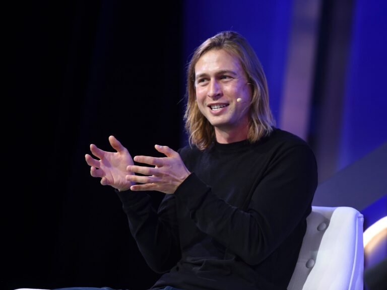 The CEO of a $6 billion fintech explains how the huge risk he took with thousands of banks paid off big