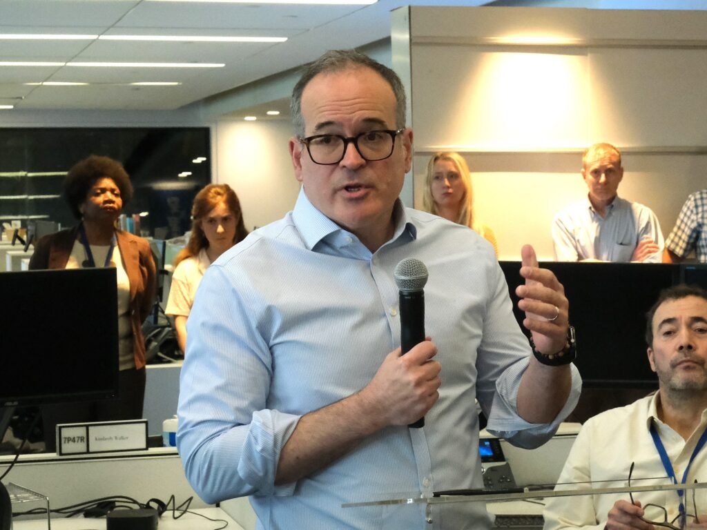 Read the memos The Washington Post sent staff offering voluntary buyouts as the Jeff Bezos-owned paper restructures