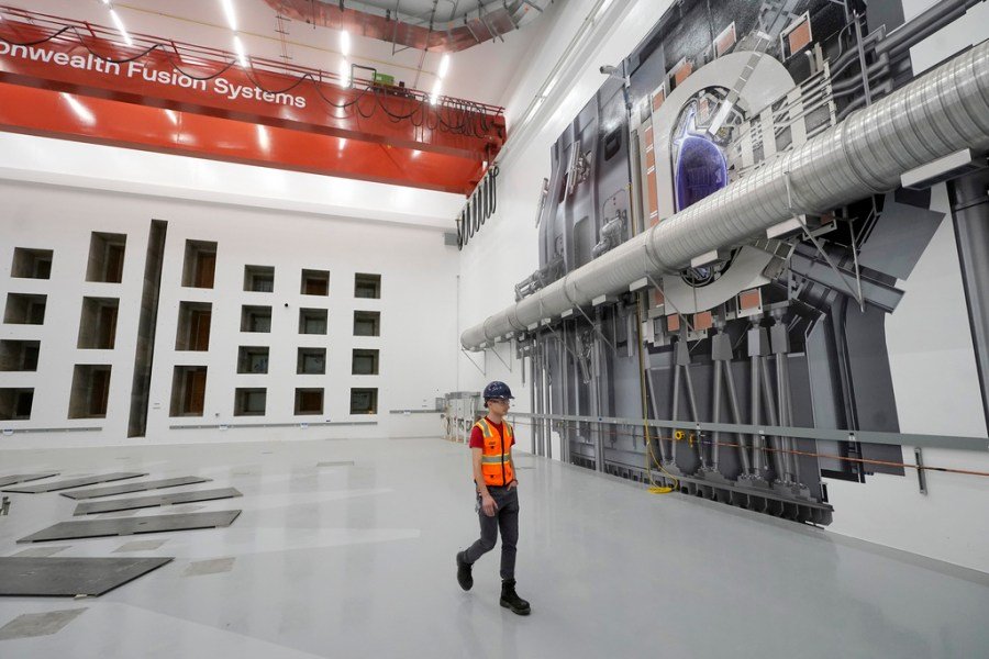 From moonshots to megawatts: Fusion’s Cold War moment
