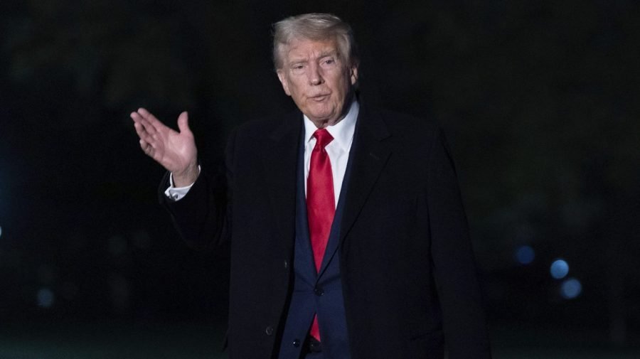 Watch live: Trump gives University of Alabama commencement address