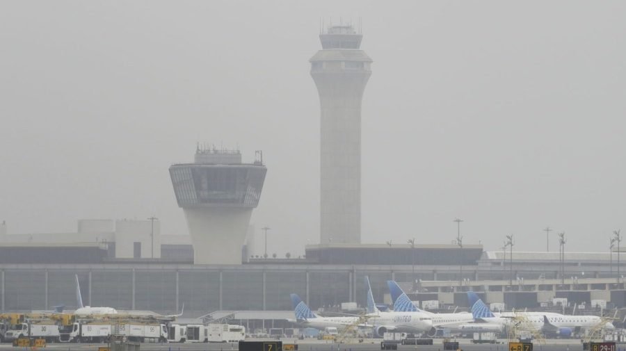 Live updates: Lawmakers talk Newark airport, mayor's arrest outside ICE detention center