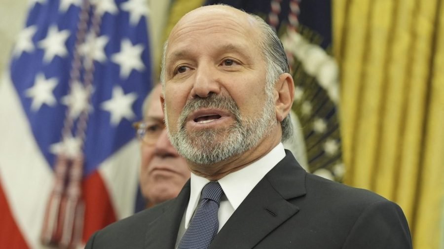 Lutnick: Current 10 percent tariffs not increasing prices