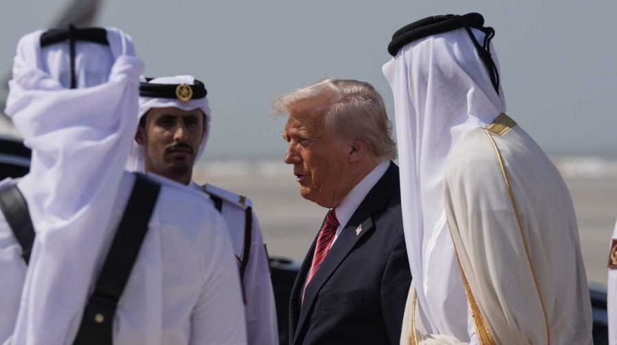 Trump defends Qatar jet gift, hits Baier for pushing 'radical left story'
