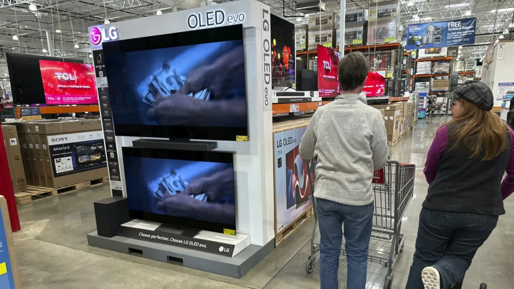 U.S. consumer confidence rebounds in May after five months of tariff anxiety