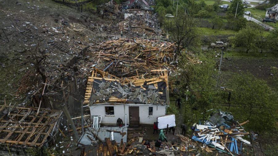 Russia seizes Ukraine border towns, slows bombing after Trump says Putin has gone 'crazy'