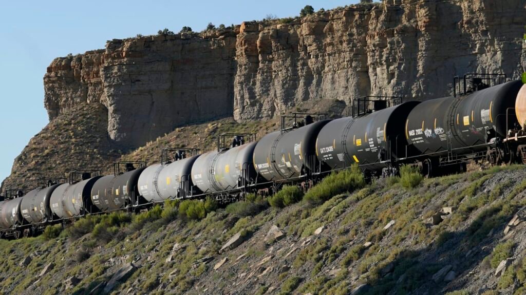 Supreme Court clears way for Utah oil project, scaling back a key environmental law