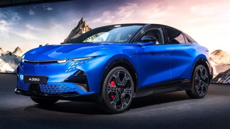 New Alpine A390 revealed - pictures