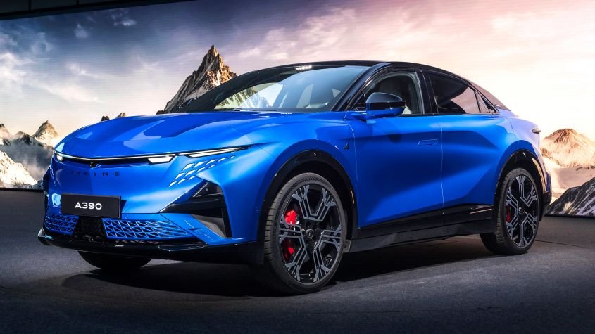 New Alpine A390 revealed - pictures