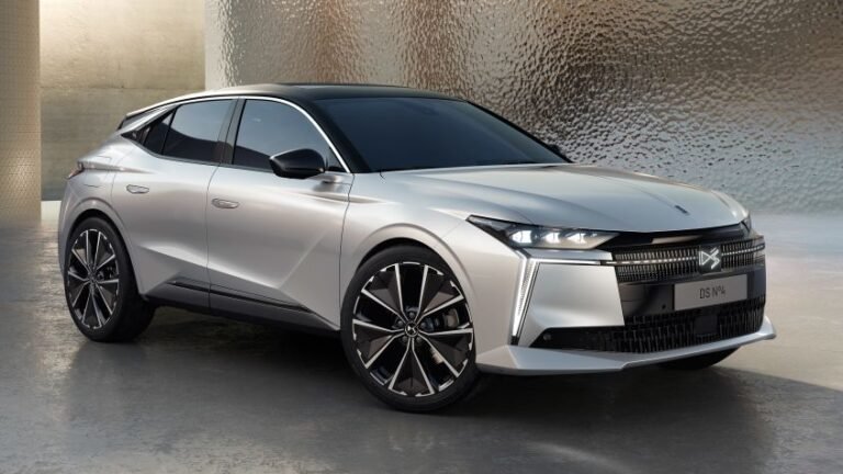 New DS No4 hatch takes aim at the VW Golf with hybrid and EV power