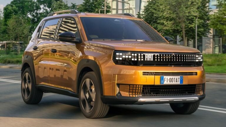 Fiat Grande Panda Hybrid La Prima 2025 - pictures