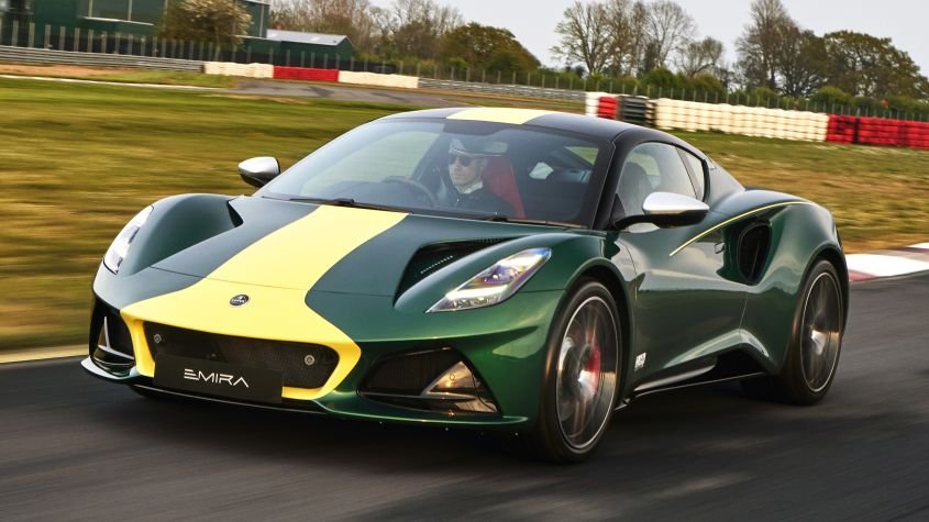 Lotus Emira Clark Edition revealed as tribute to Jim Clark’s all-conquering 1965 season