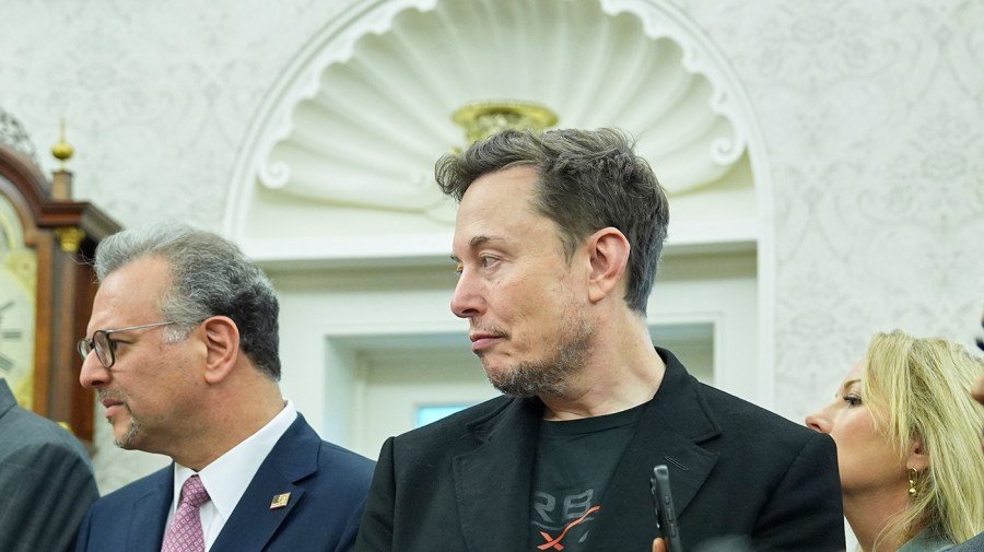 Musk leaves White House with frustrations, little progress on debt