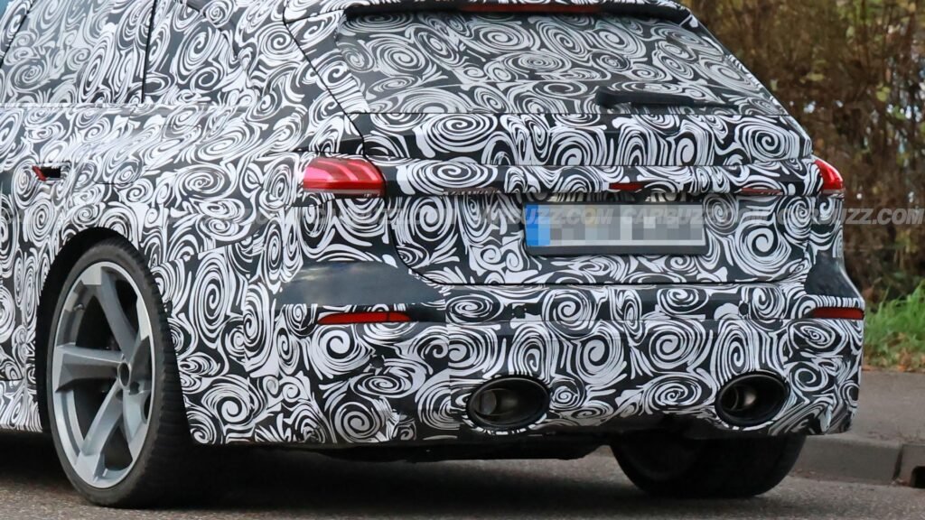 The Latest RS5 Sounds Much Better Than The Mercedes C63