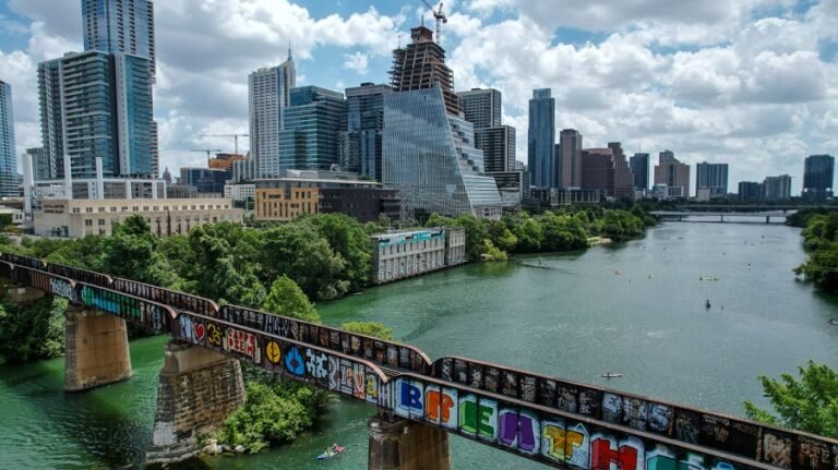Top 10 cities for recent college grads in 2025