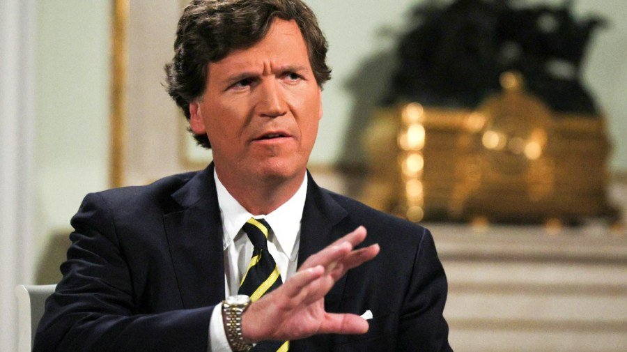 Tucker Carlson on Trump Organization Middle East deals: 'Seems like corruption'