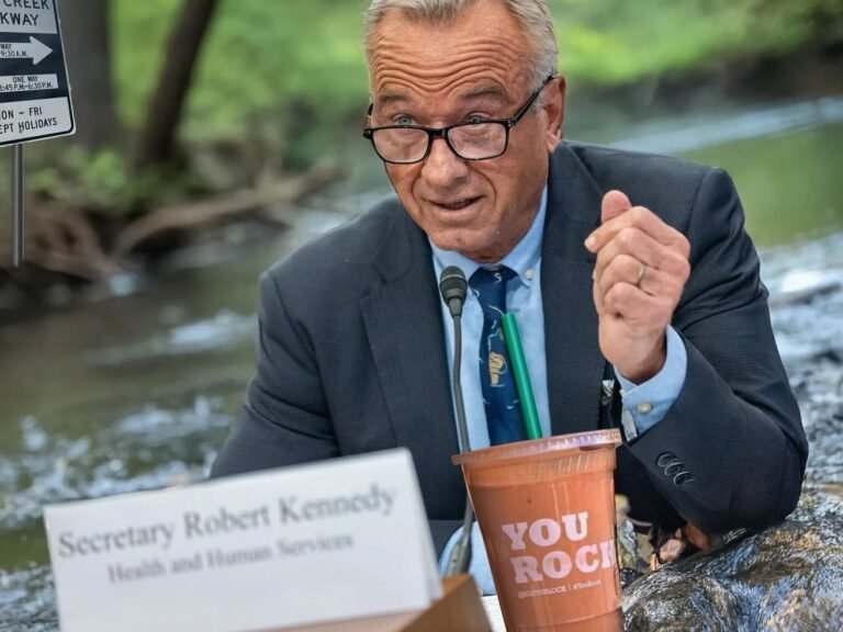 Rock Creek Park Wader RFK Jr. Sports ‘You Rock’ Smoothie at Heated Hearing