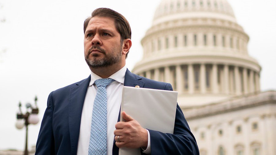 Gallego: Concerns about trans athletes 'legitimate'